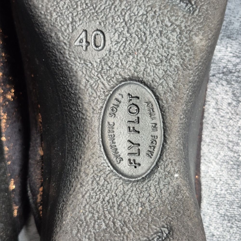 Fly Flot Size 40 Black and Gold Mule - Picture 7 of 7